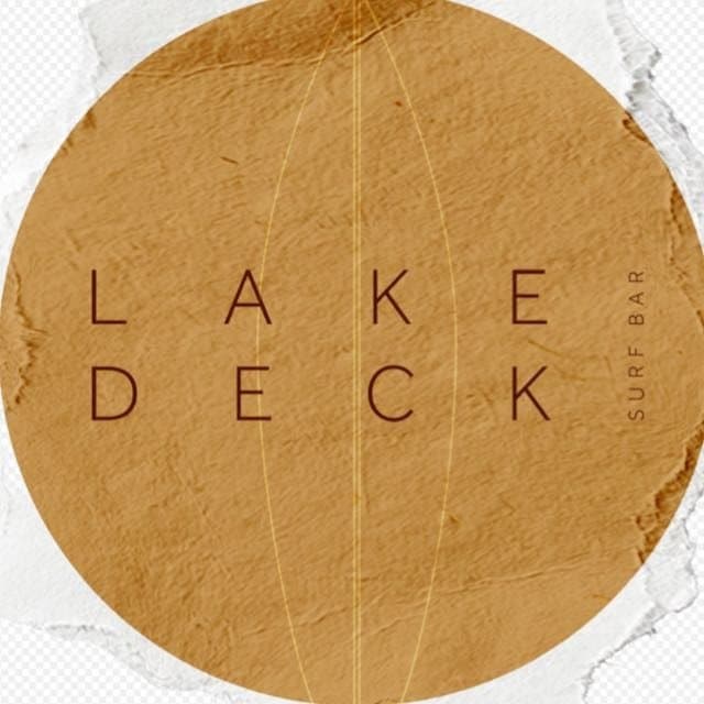 Foto de Lake Deck