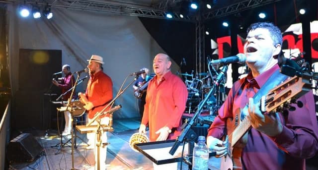 Demônios da Garoa no palco da 37ª Fampop, em 2019