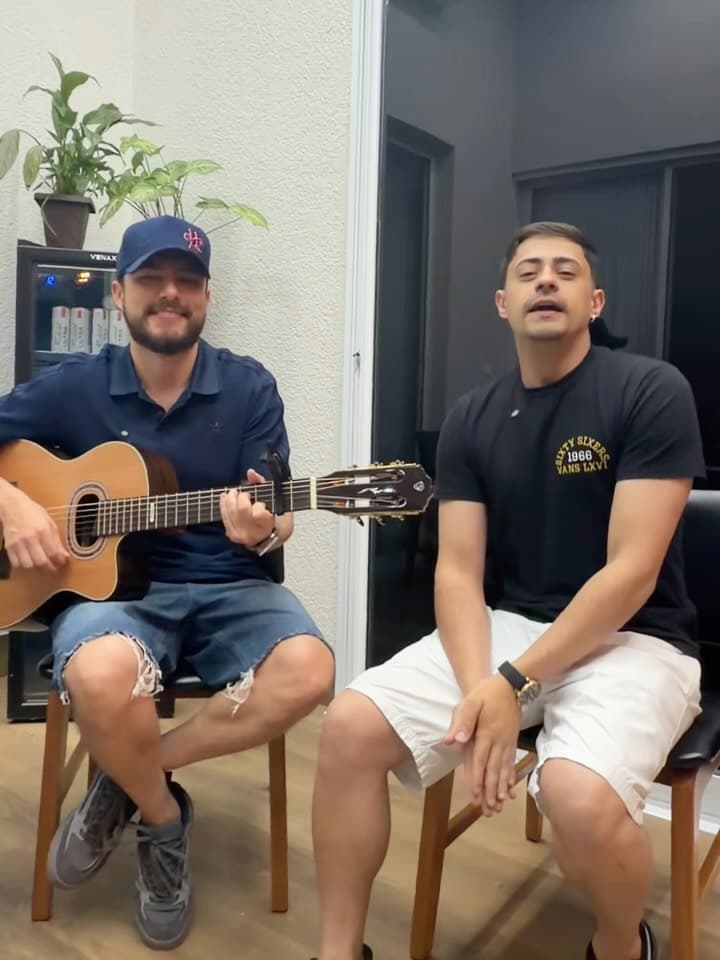 Flyer de Lucas & Higor e Lucas & Hugo