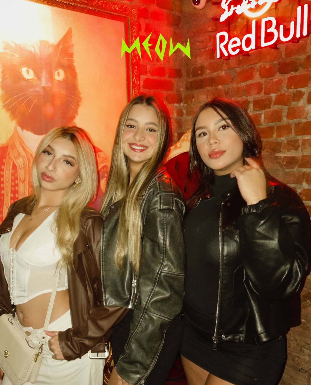 Flyer de Trícia, Bauer e Julie