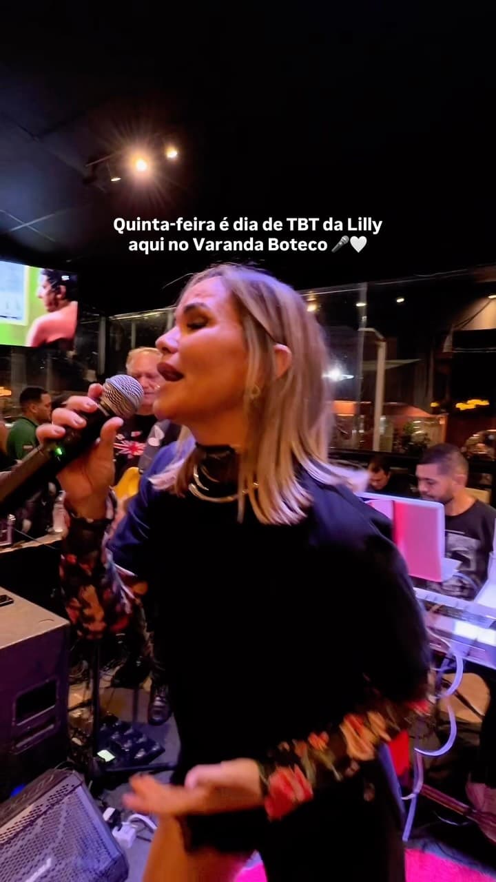 Flyer de Lilly Araújo