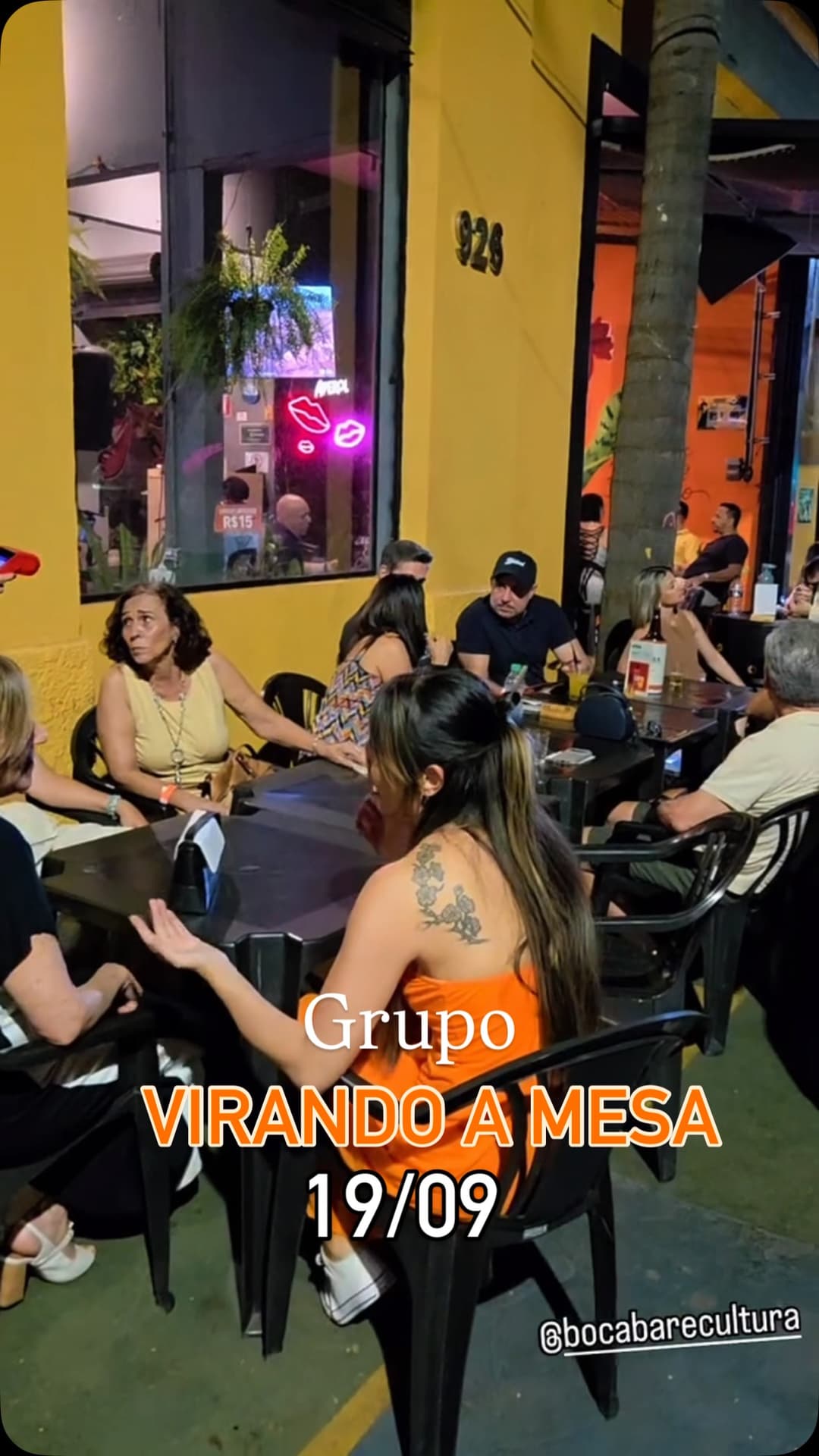 Flyer de Grupo Virando a Mesa