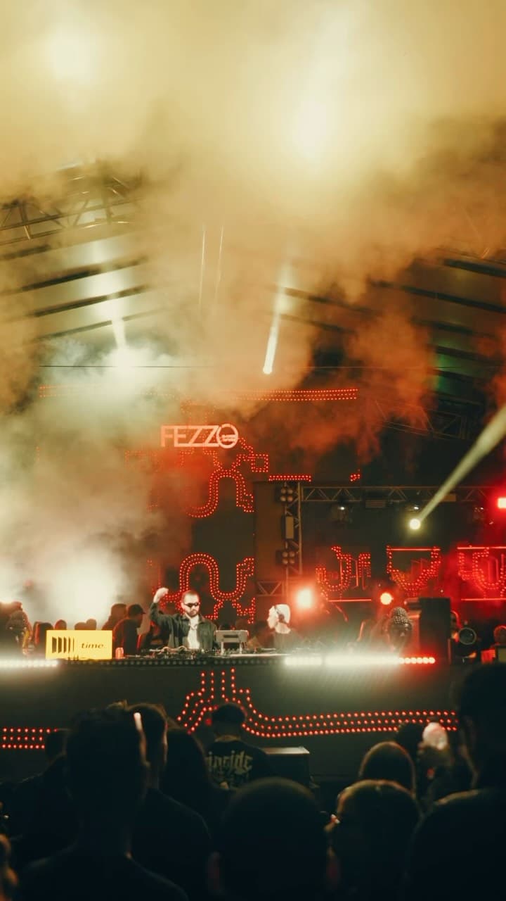 Flyer de FEZZO