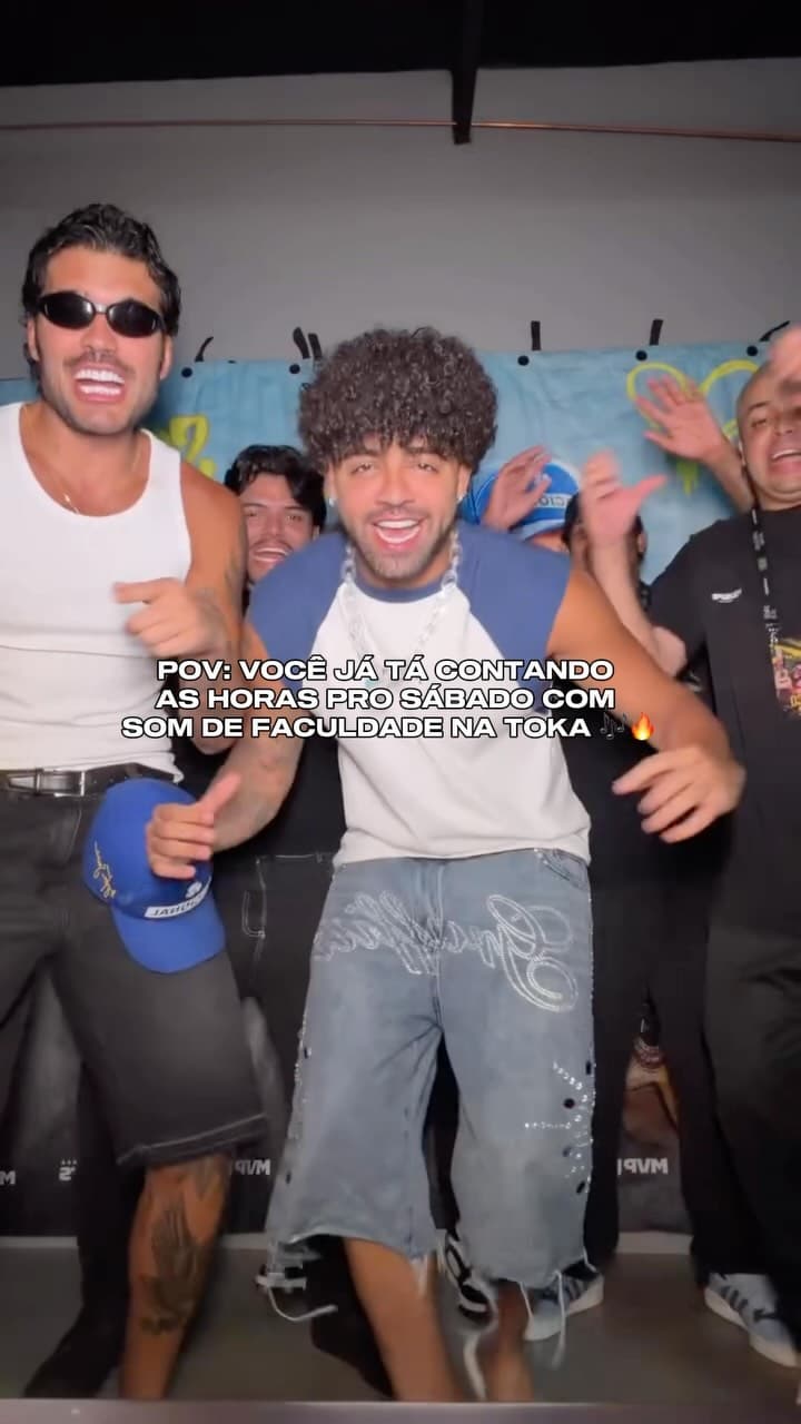 Flyer de Som de Faculdade e Brilho no Olhar
