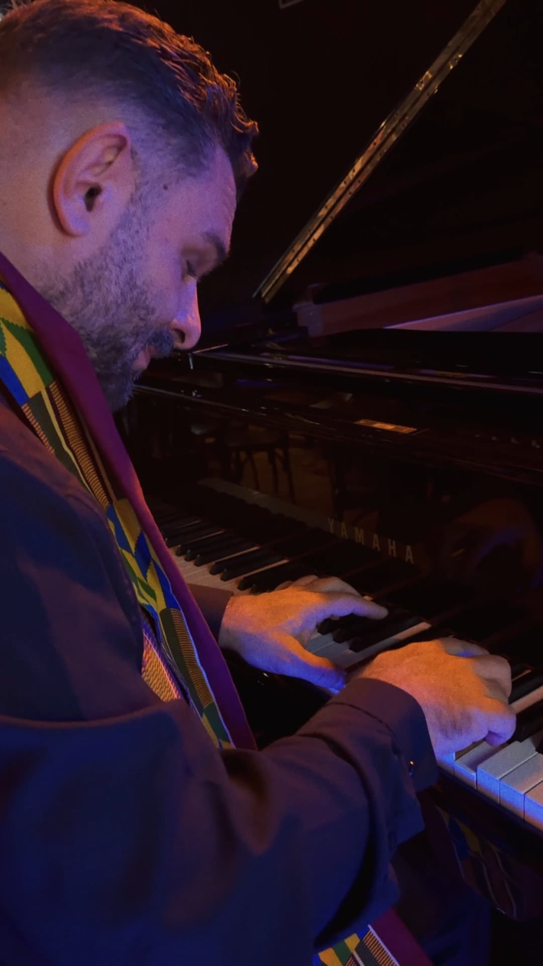 Flyer de Adriano Grineberg e Pianista