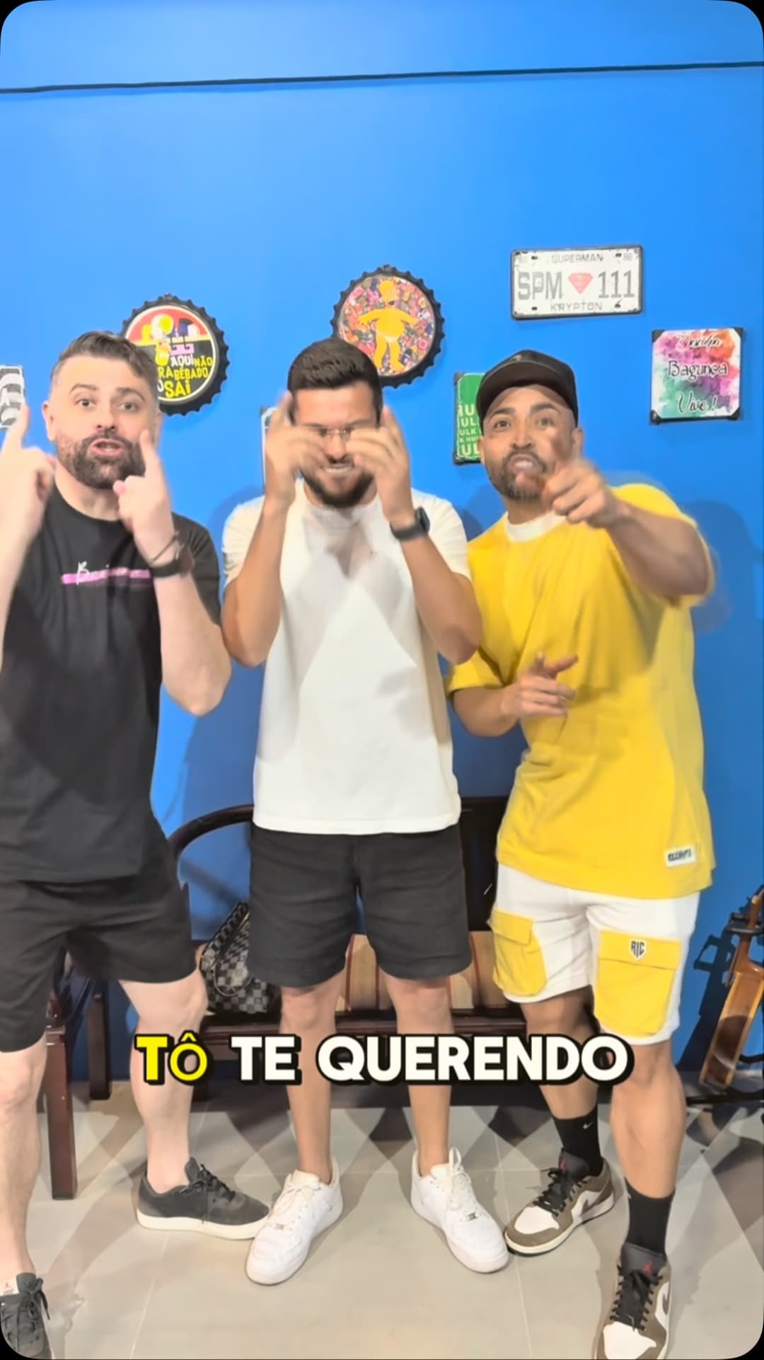 Flyer de Tô Te Querendo TTQ, Salgadinho e mais 2 artistas