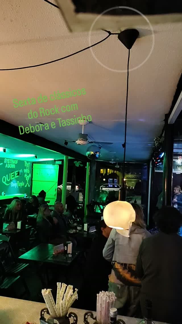 Flyer de Debora e Tassinho