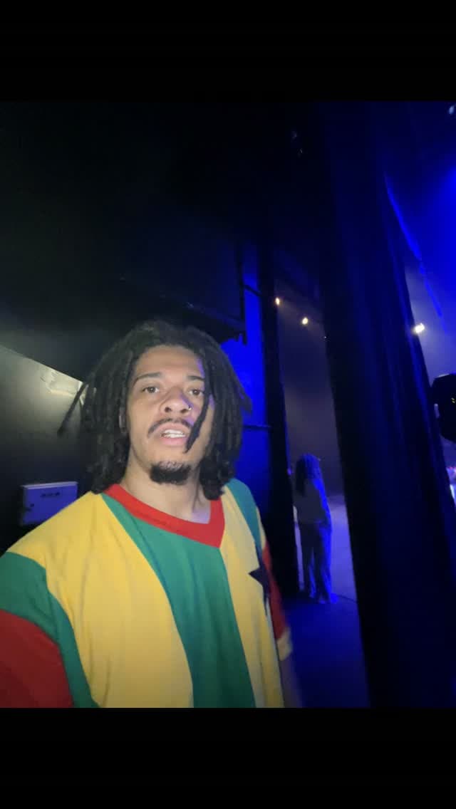 Flyer de Dow Raiz