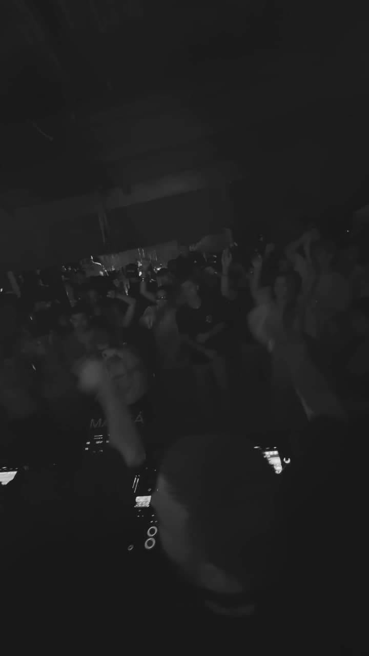 Flyer de Lucas Coelho