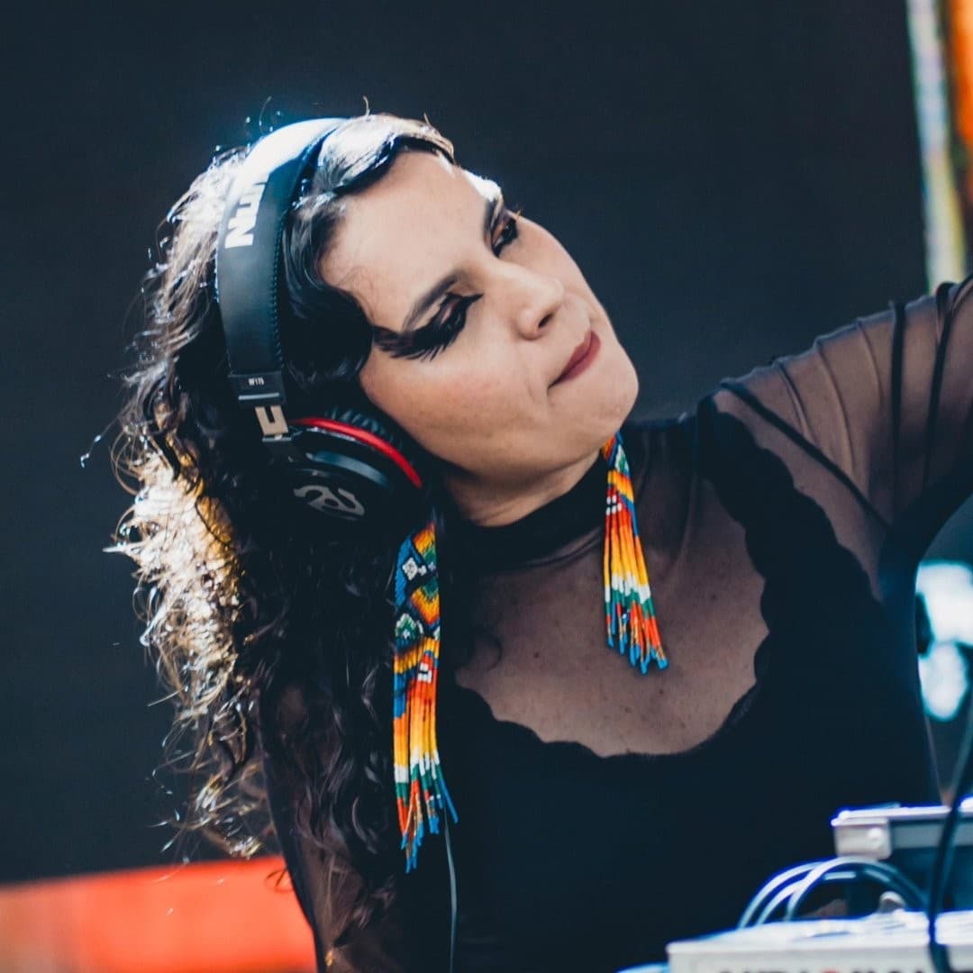 Arte de DJ Ana ColombiAna | Ana María Correa