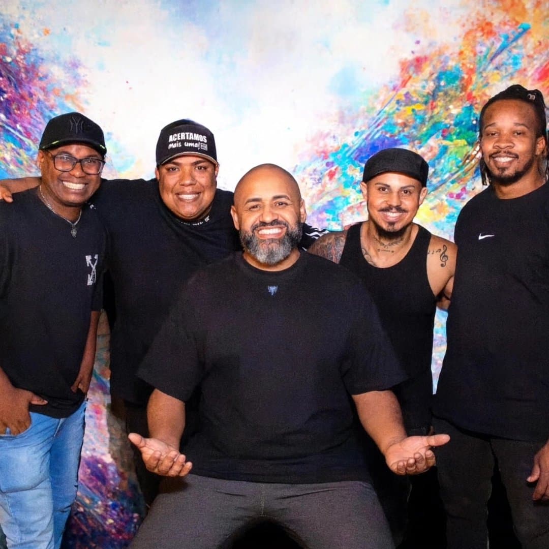 Arte de Rogerio Tibério e Banda Art Rara
