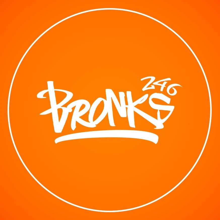 Foto de Bronk's 246
