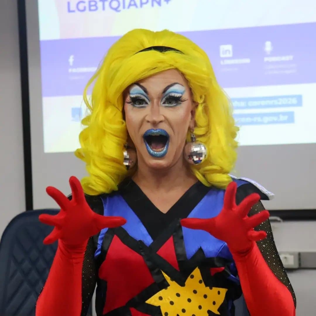 Arte de Cassandra Calabouço Drag Queen