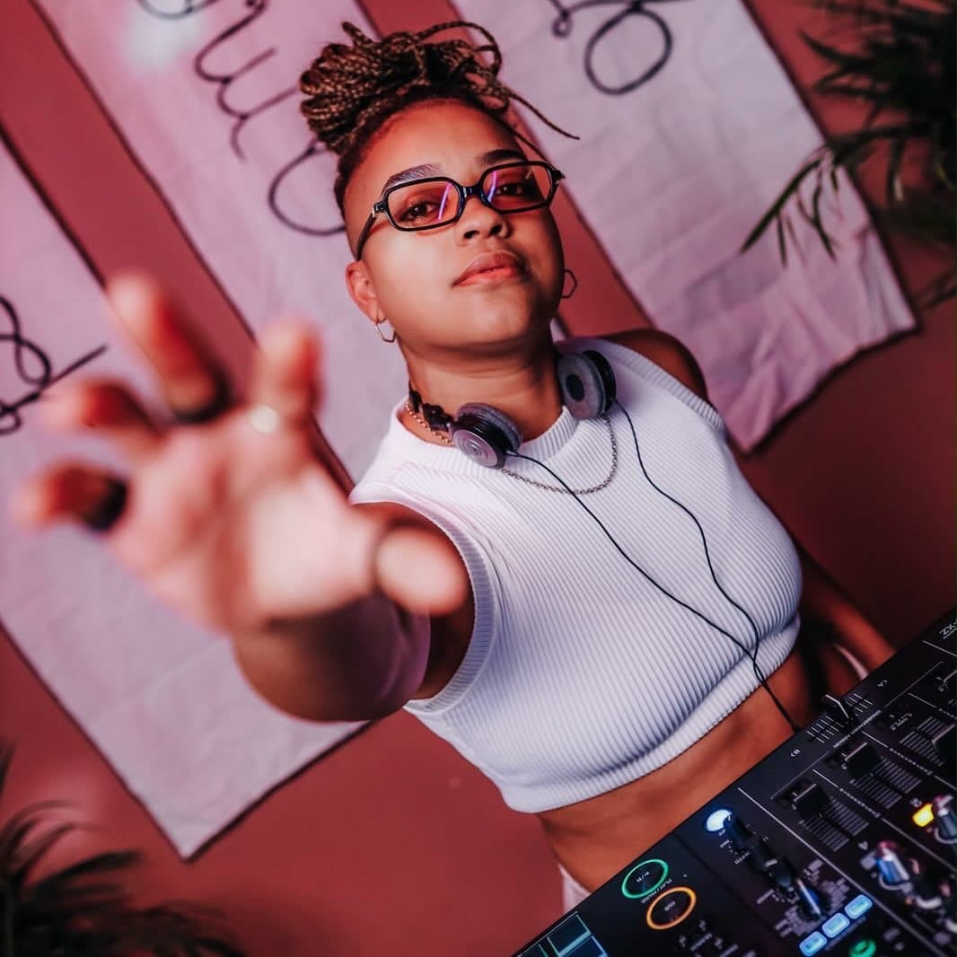 Arte de DJ Subúrbia