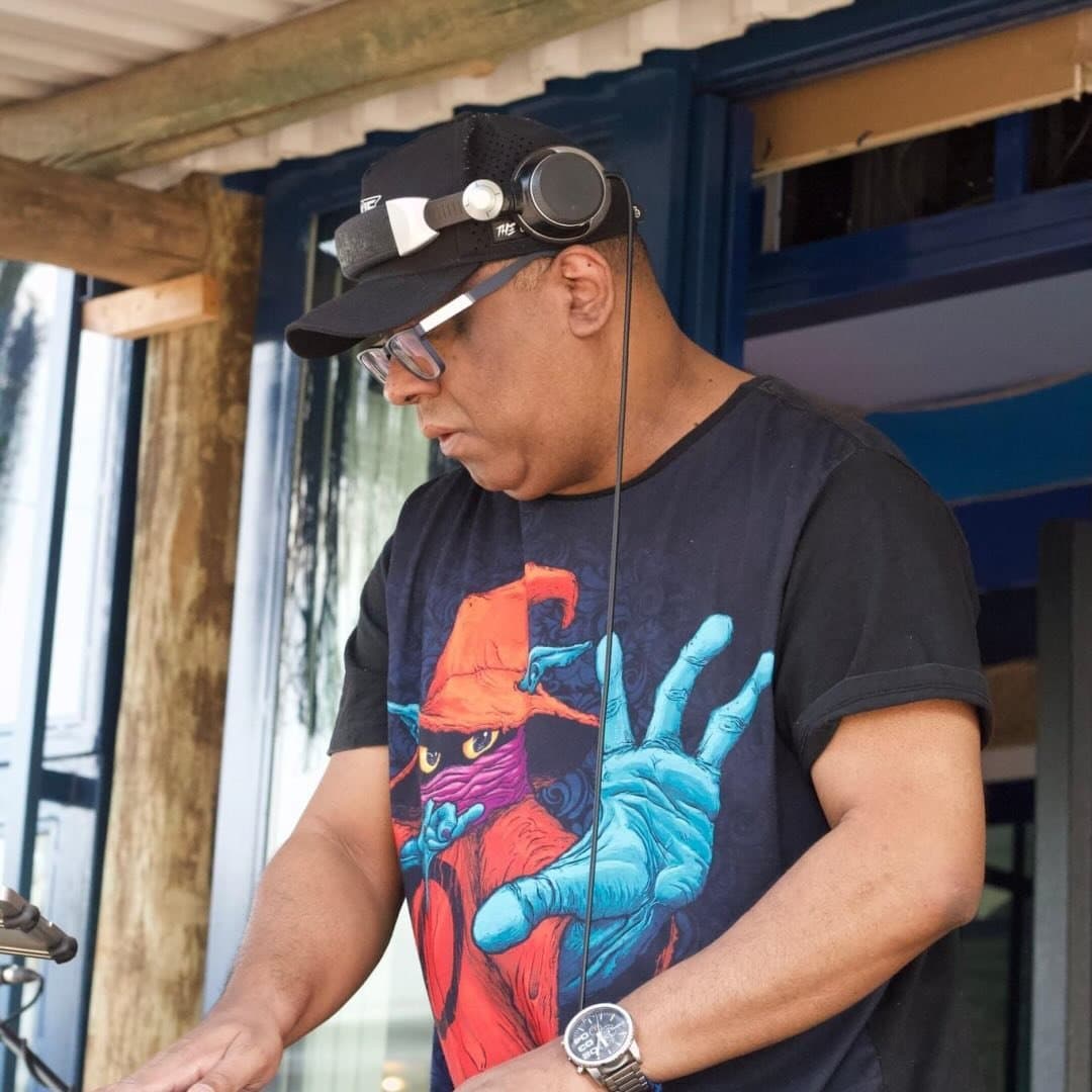 Arte de DJ Binho Brown