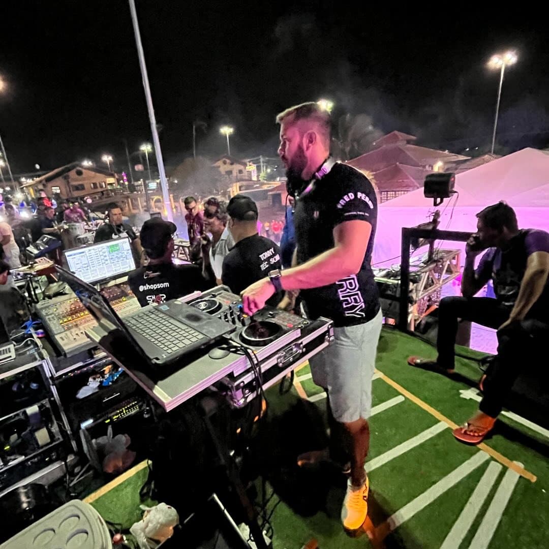 Arte de DJ PV