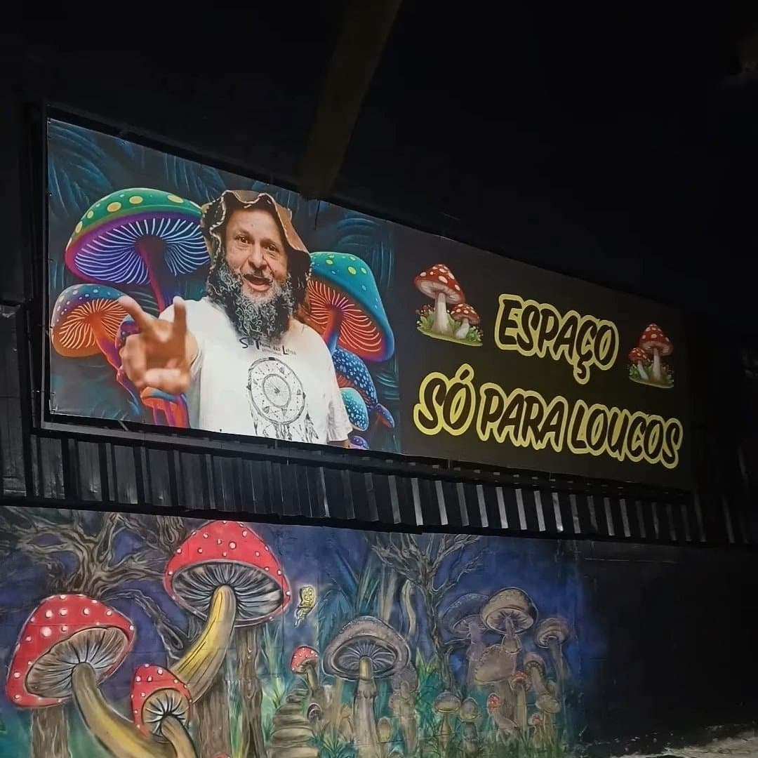 Foto de Espaço Só Para Loucos