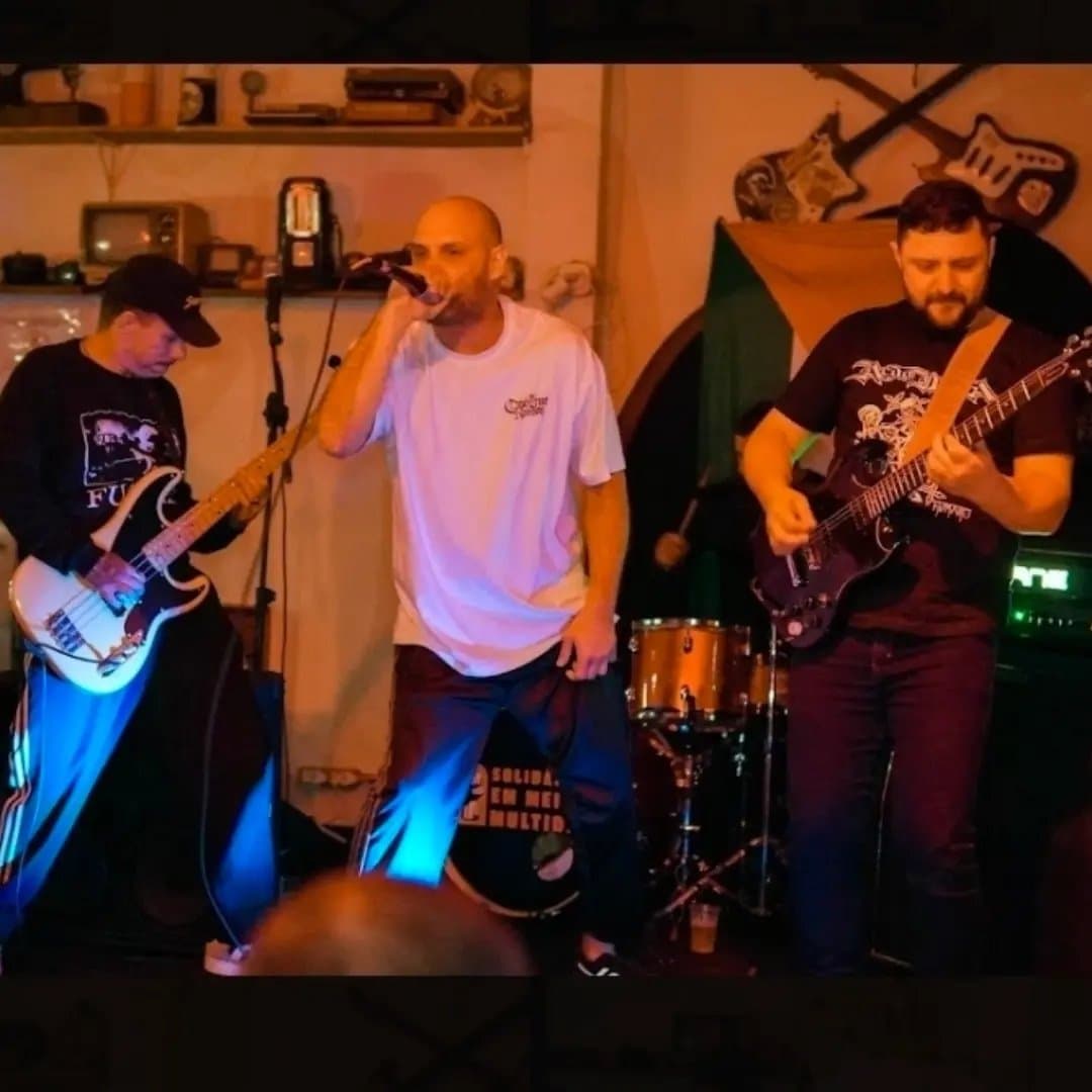 Arte de Espingarda Hardcore Punk