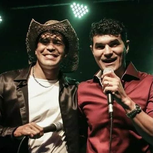 Arte de Júlio César e Cristiano