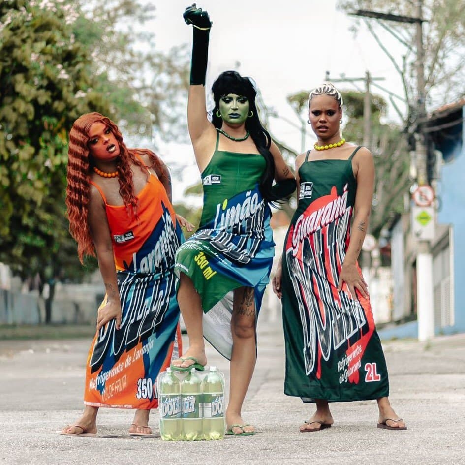 Arte de Katy da Voz e as Abusadas