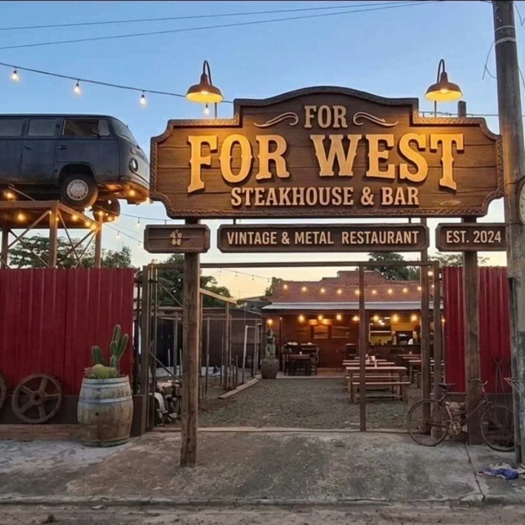 Foto de For West " Steakhouse & Bar "