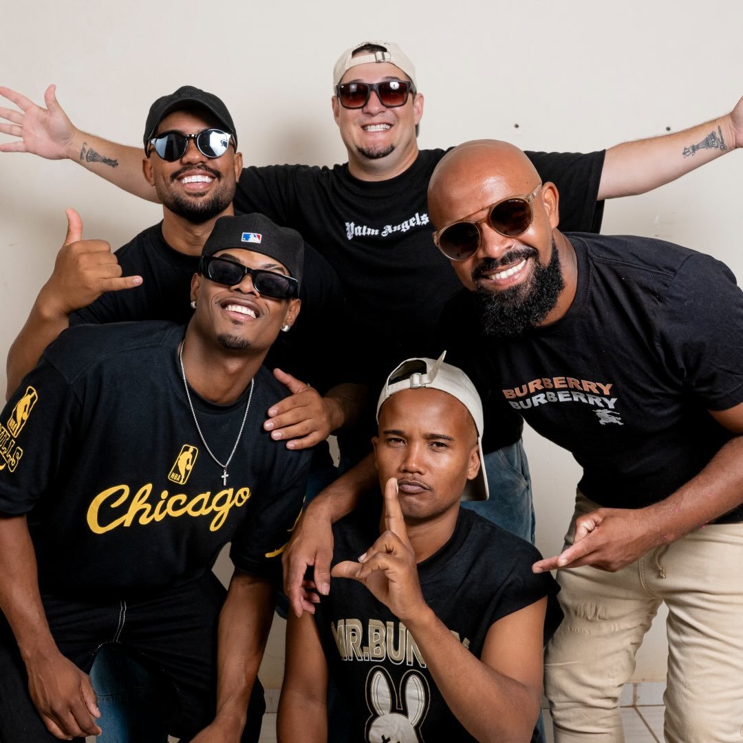 Grupo 100 Malicia